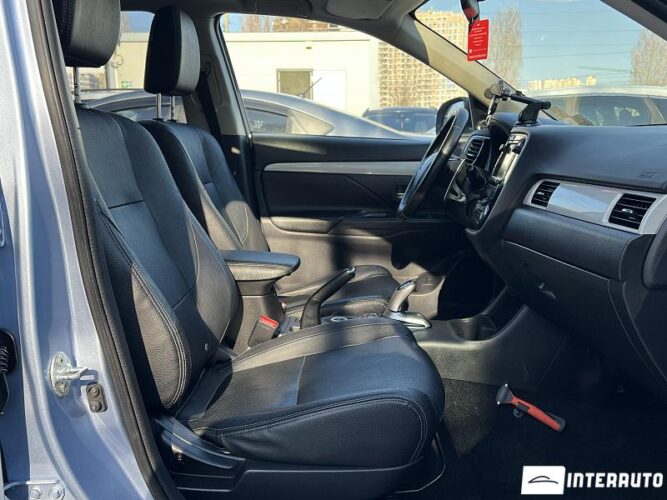 mitsubishi Outlander 2014