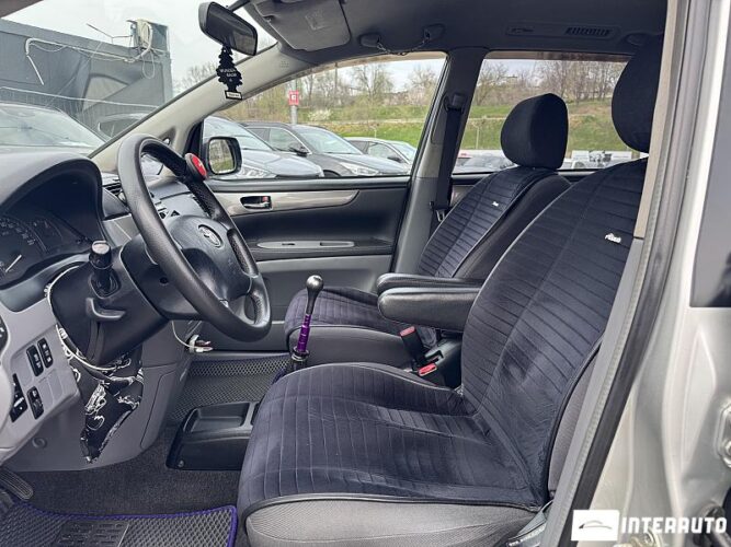 toyota Avensis Verso 2003