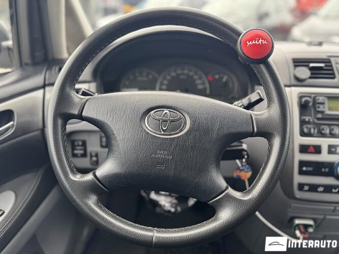 toyota Avensis Verso 2003