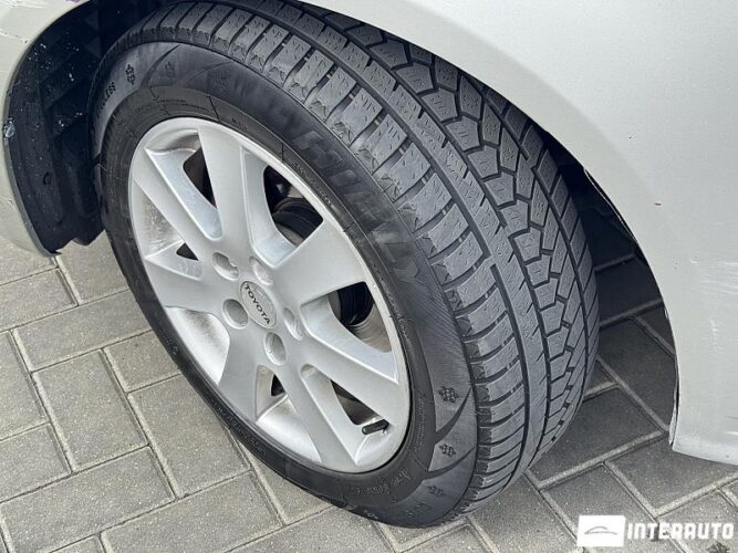 toyota Avensis Verso 2003