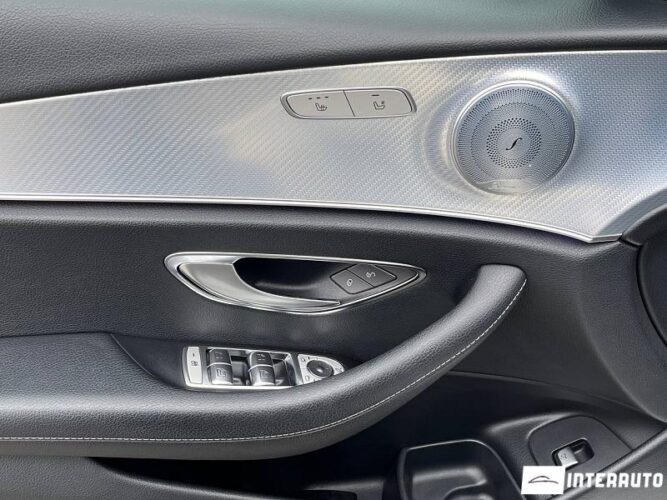 Mercedes E 200 36 mercedes E 200 2019