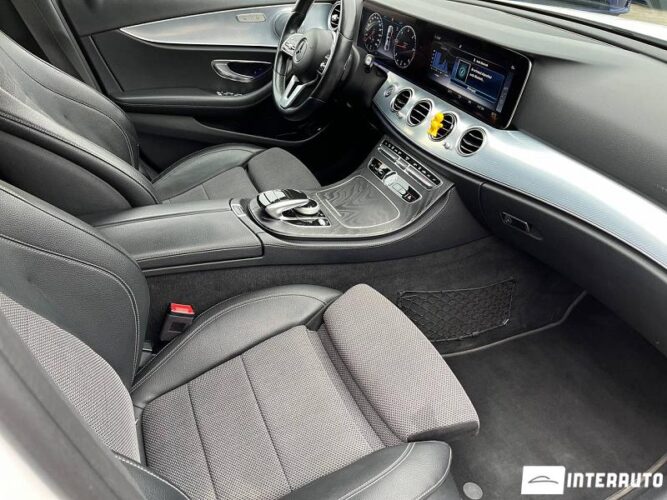 Mercedes E 200 38 mercedes E 200 2019