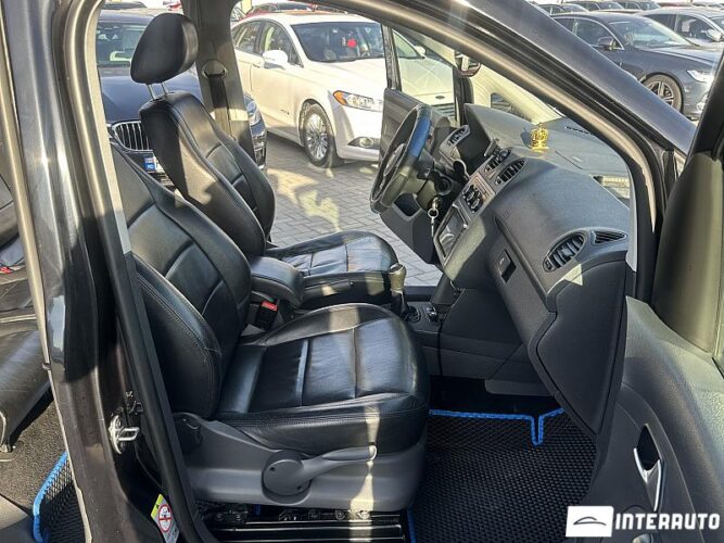 volkswagen Caddy Maxi 2013