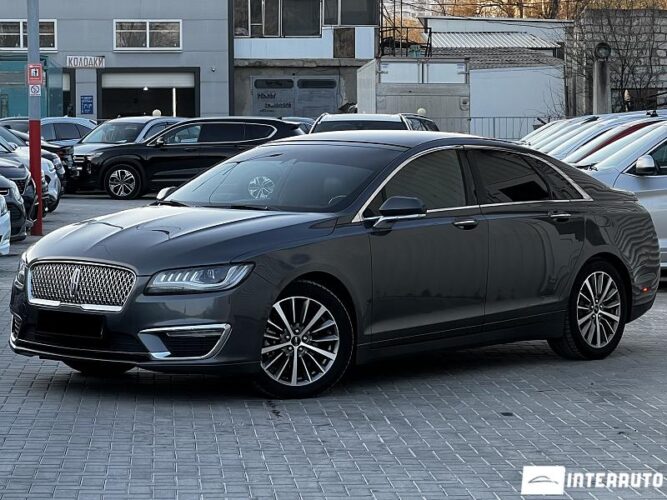Lincoln MKZ 2018 doar la InterAuto