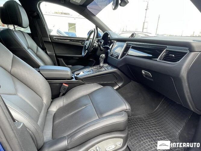 Porsche Macan 42 porsche Macan 2016