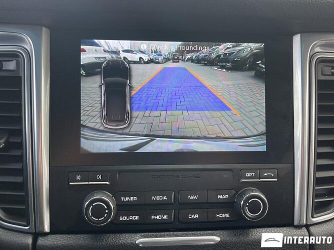 Porsche Macan 36 porsche Macan 2016