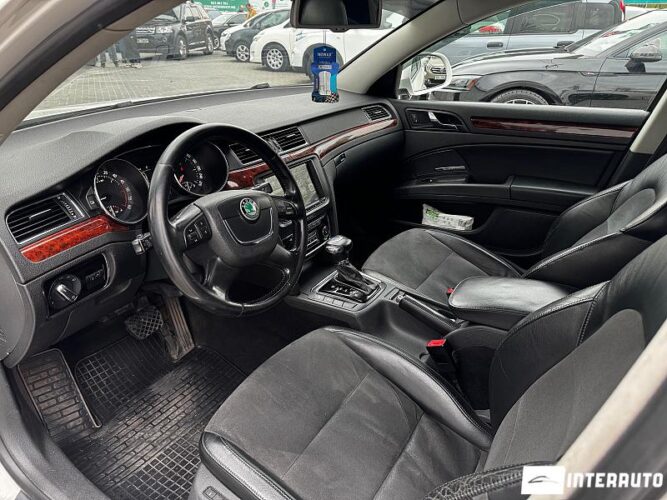 Skoda Superb 35 skoda Superb 2009