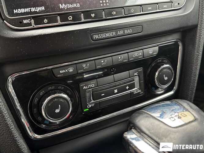 Skoda Superb 39 skoda Superb 2009