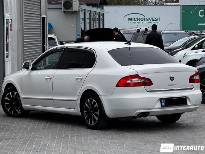 Skoda Superb 33 skoda Superb 2009