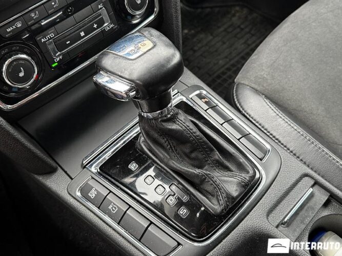 Skoda Superb 40 skoda Superb 2009