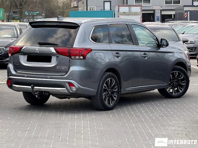 mitsubishi Outlander 2015