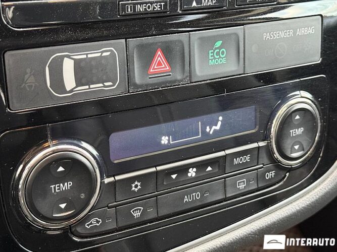 mitsubishi Outlander 2015