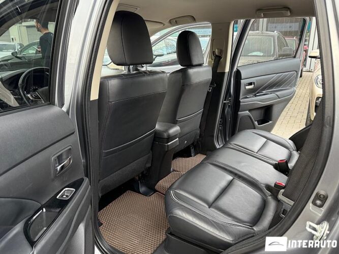 mitsubishi Outlander 2015