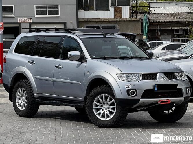 mitsubishi Pajero Sport 2010