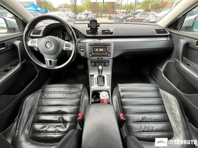 Volkswagen Passat 34 volkswagen Passat 2011