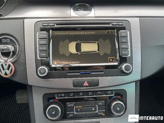 Volkswagen Passat 38 volkswagen Passat 2011