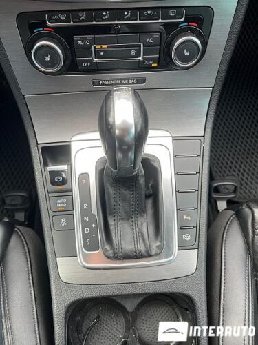 Volkswagen Passat 39 volkswagen Passat 2011