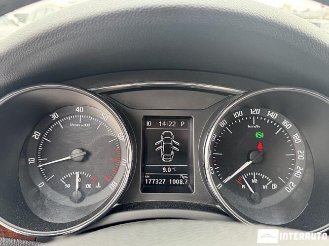 Skoda Superb 39 skoda Superb 2013