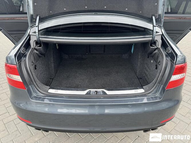 Skoda Superb 51 skoda Superb 2013