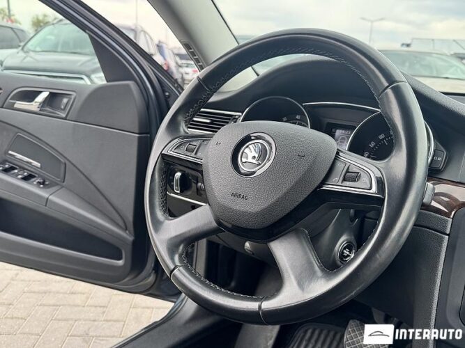 Skoda Superb 38 skoda Superb 2013