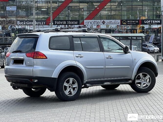 mitsubishi Pajero Sport 2011