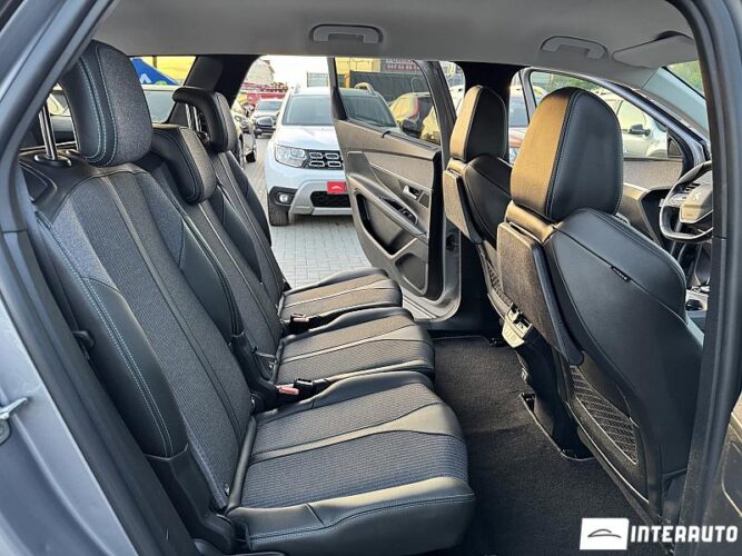 Peugeot 5008 51 peugeot 5008 2020