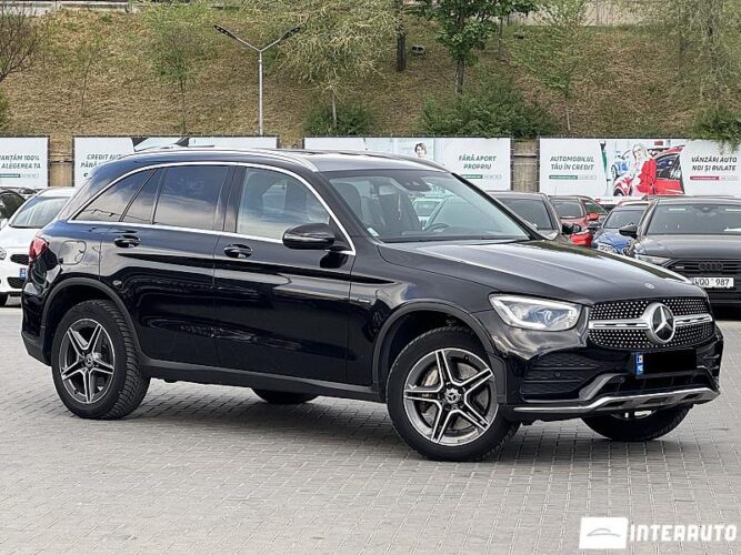 Mercedes GLC 300e 2020 doar la InterAuto