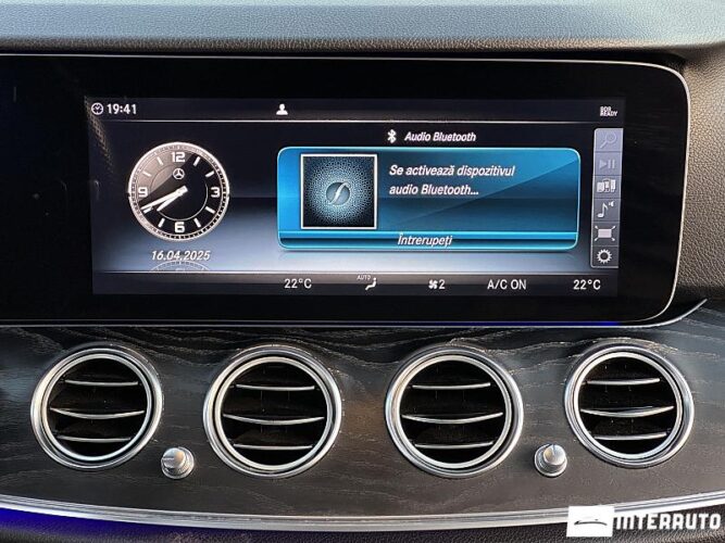 Mercedes E 220 42 mercedes E 220 2016