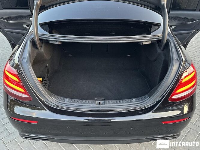 Mercedes E 220 55 mercedes E 220 2016