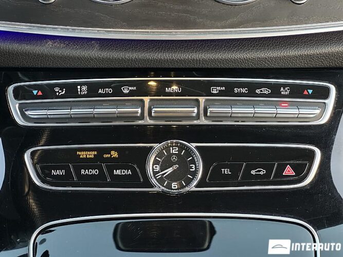 Mercedes E 220 44 mercedes E 220 2016