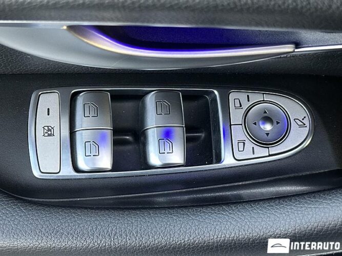 Mercedes E 220 51 mercedes E 220 2016