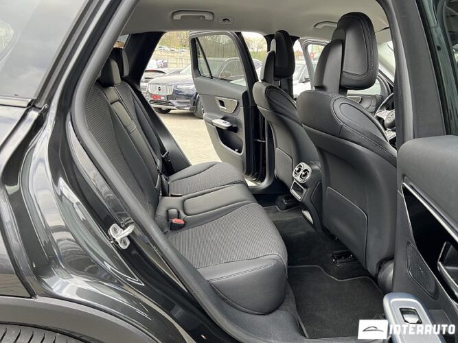 Mercedes GLC 220d 47 mercedes GLC 220d 2024