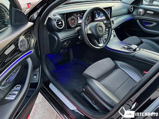 Mercedes E 220 34 mercedes E 220 2017