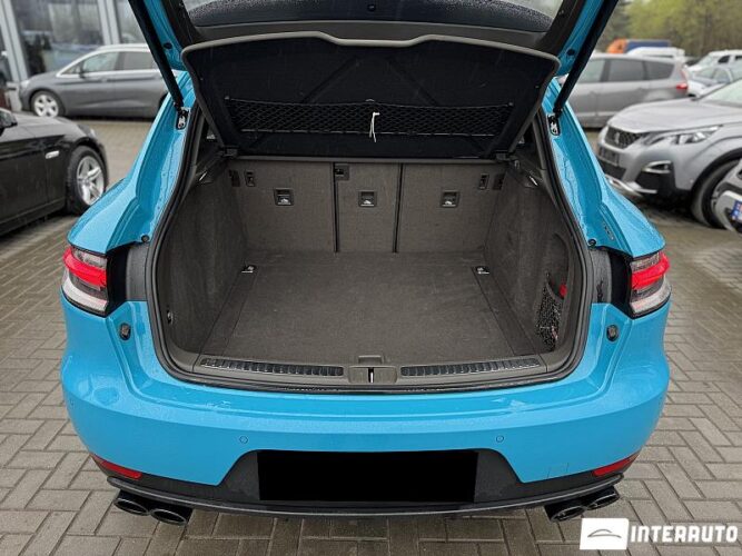 Porsche Macan 37 porsche Macan 2019