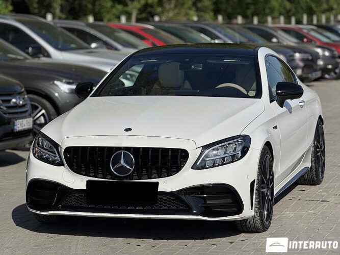 Mercedes C 300 2019 doar la InterAuto