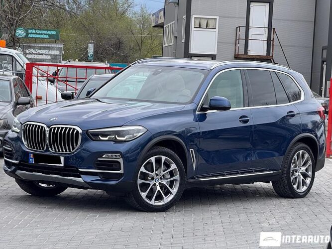 BMW X5 4.5e 2021 doar la InterAuto