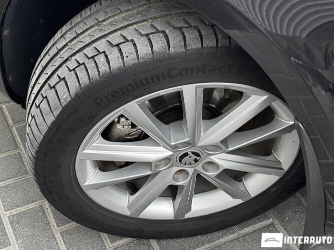 Skoda Superb 43 skoda Superb 2011