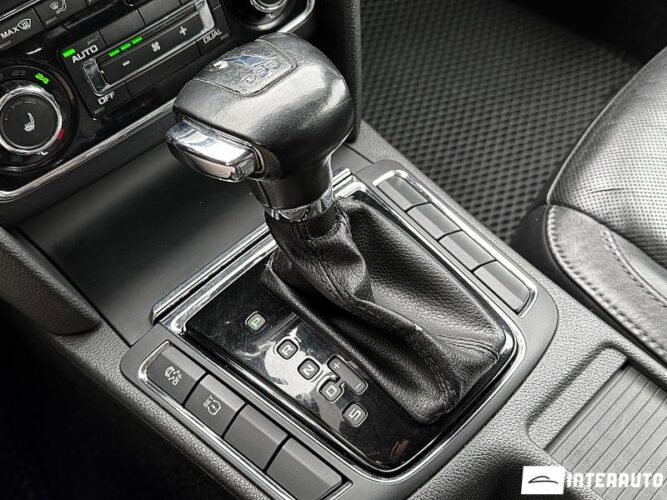 Skoda Superb 39 skoda Superb 2011