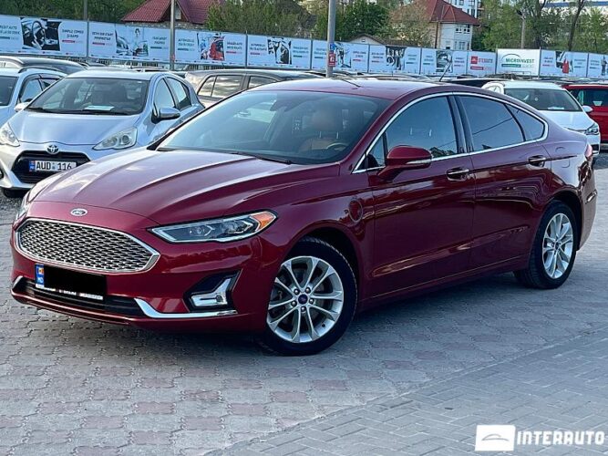 Ford Fusion 2018 doar la InterAuto