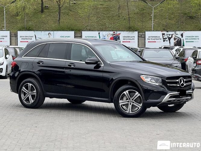 Mercedes GLC 300 2018 doar la InterAuto