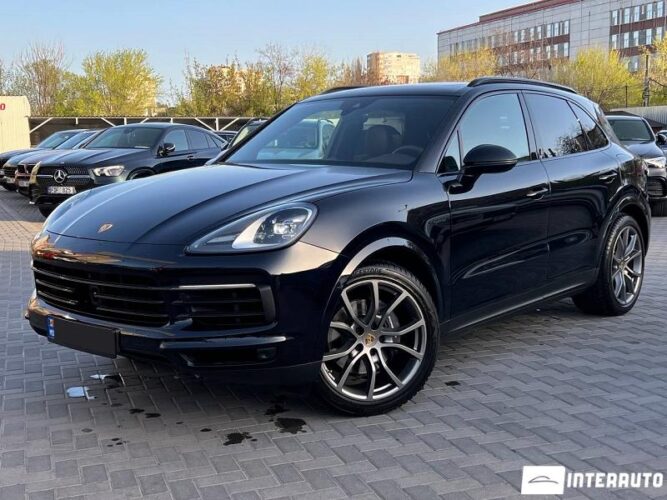 Porsche Cayenne E-Hybrid 2022 doar la InterAuto