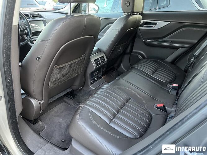 Jaguar F-Pace 58 jaguar F-Pace 2016