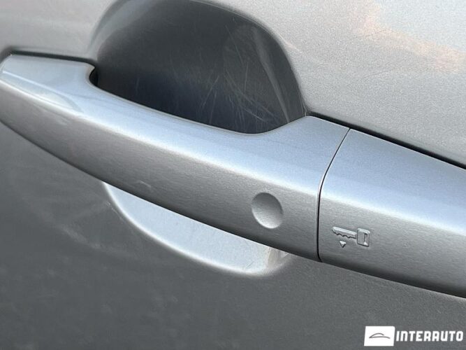 Jaguar F-Pace 44 jaguar F-Pace 2016