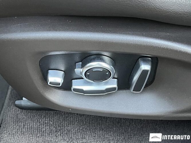 Jaguar F-Pace 63 jaguar F-Pace 2016