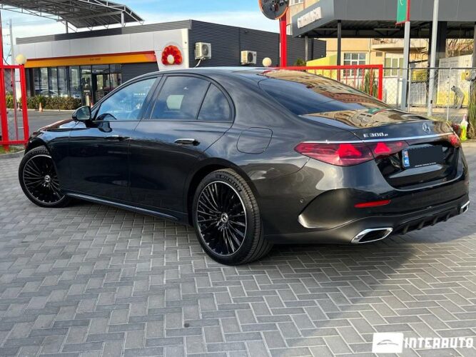 mercedes E 300e 2024