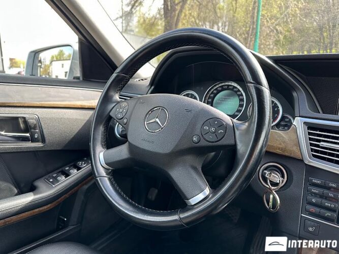 mercedes E 200 2011