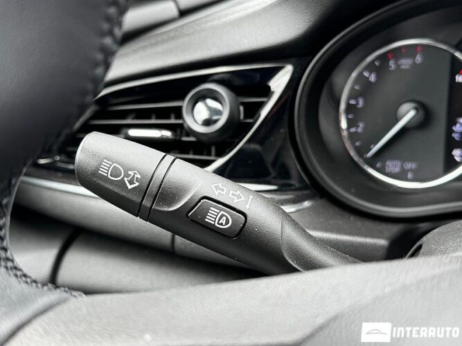 Opel Insignia 48 opel Insignia 2021