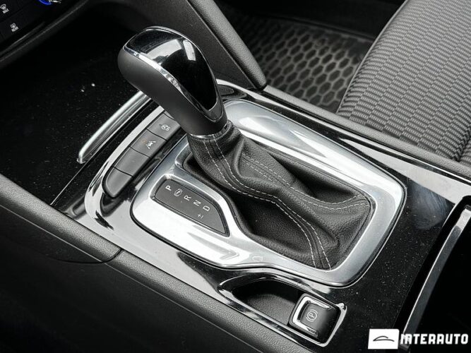 Opel Insignia 45 opel Insignia 2021