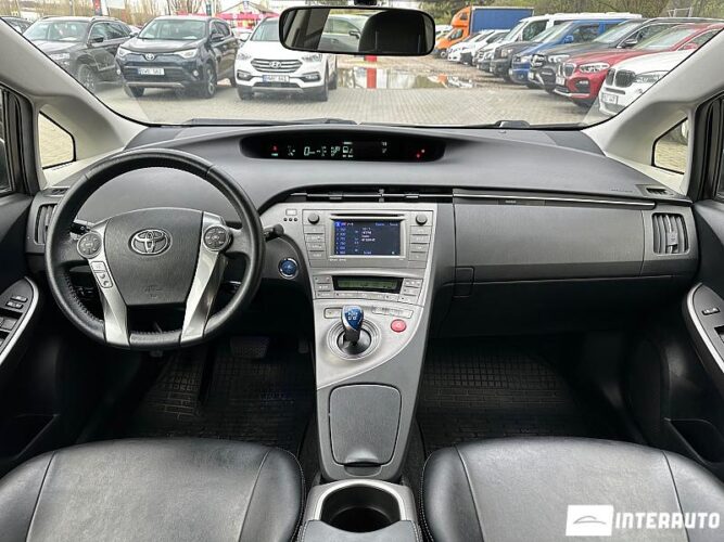 toyota Prius 2014