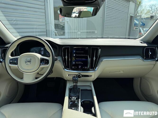 Volvo V 60 Cross Country 39 interauto-car